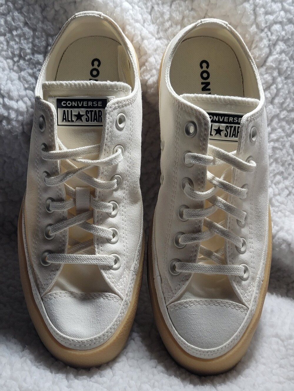 Converse Chuck Taylor All Star Retro Rubber Low Top Egret Gum Size 9 NWT